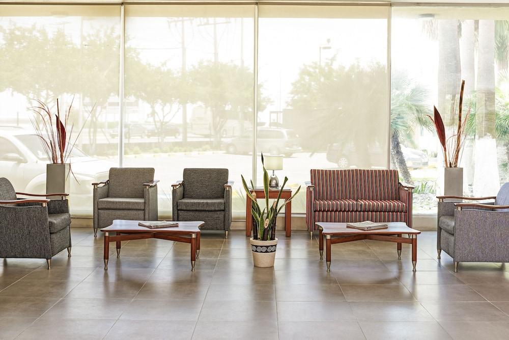 Ibis Monterrey Aeropuerto Hotel Apodaca Ngoại thất bức ảnh