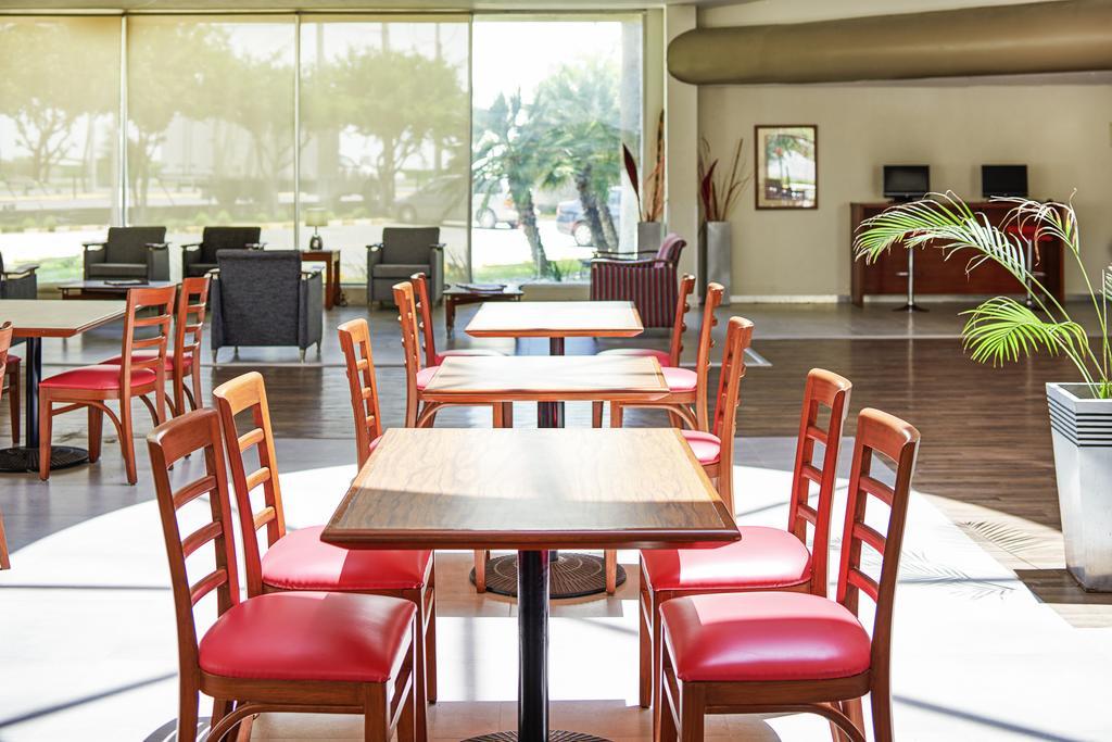 Ibis Monterrey Aeropuerto Hotel Apodaca Ngoại thất bức ảnh