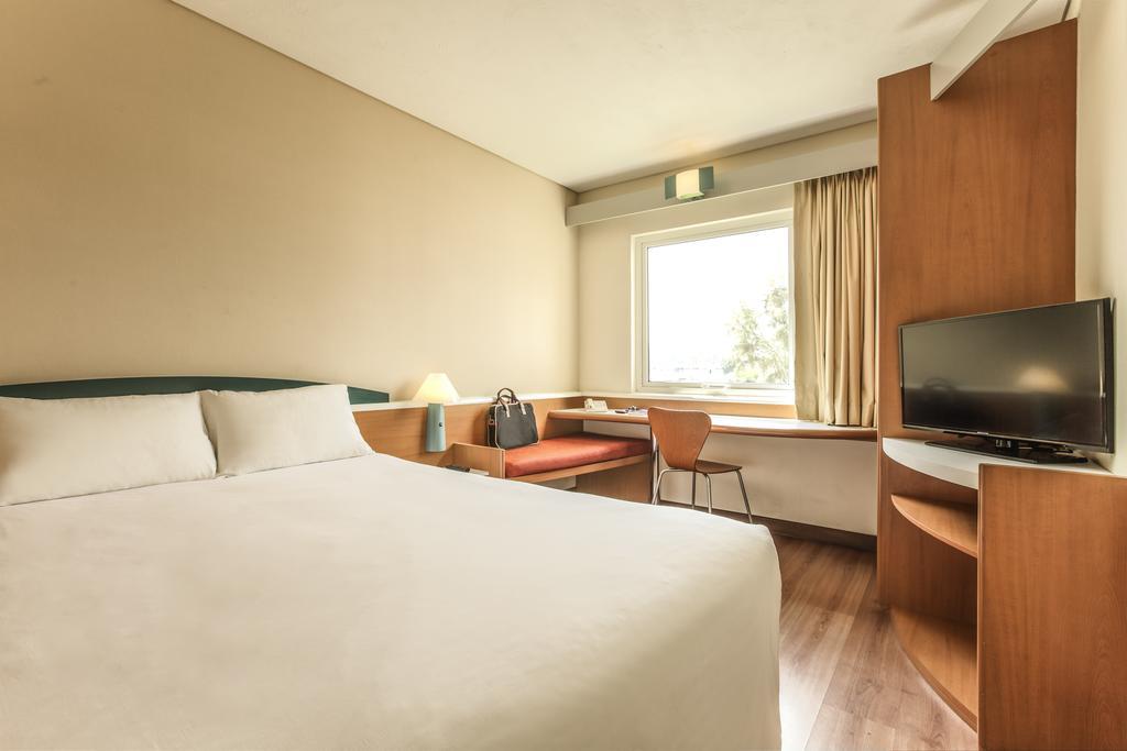 Ibis Monterrey Aeropuerto Hotel Apodaca Ngoại thất bức ảnh